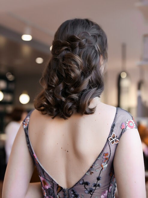 зачіска на коротке волосся