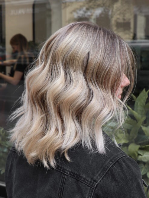 накручене волосся світле